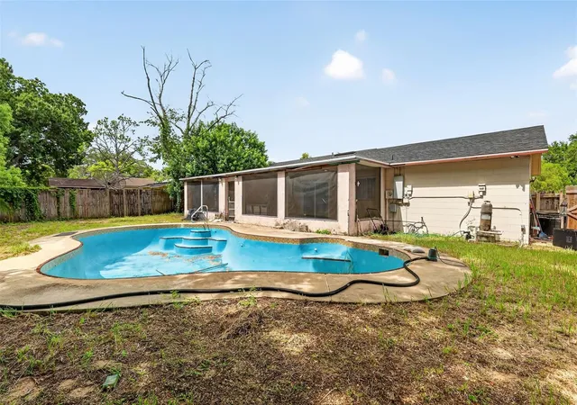 5th image of 1877 Wayside Dr, Orlando, FL 32818 | MLS# O6430697