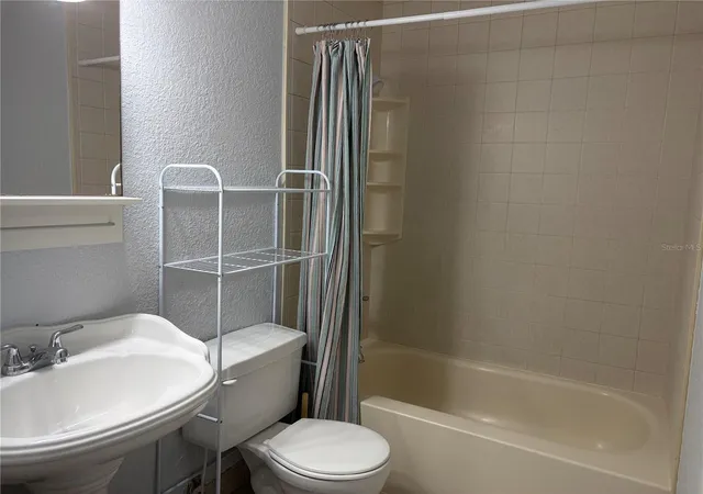 2nd image of 5926 Peregrine Ave, ORLANDO, FL 32819