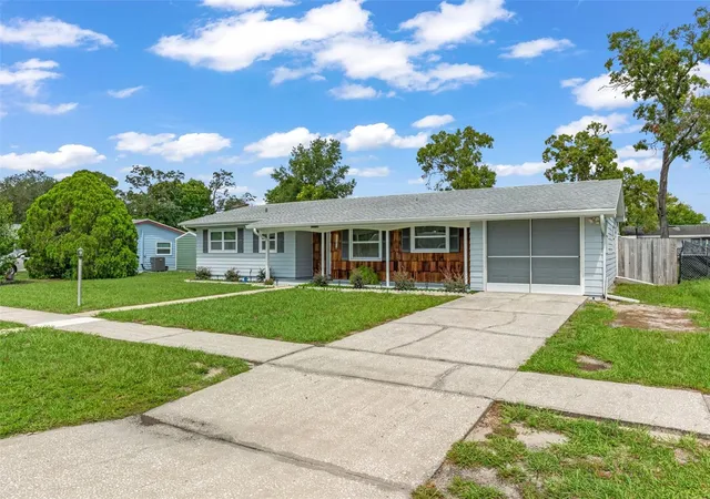 Photo 3 of Sale Pending at 4467 Cadbury Rd, Spring Hill, FL 34606 | MLS# W7888257 | Listing updated on 2026-08-13