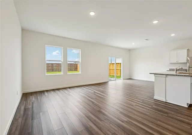 4th image of 1620 Norfolk Trl, Deland, FL 32720 | MLS# TB8535856