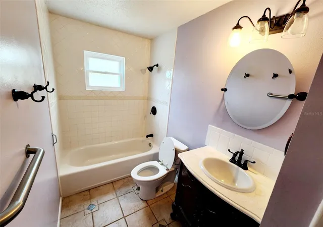 30th image of 420 N Court St, Bronson, FL 32621 | MLS# GC542479