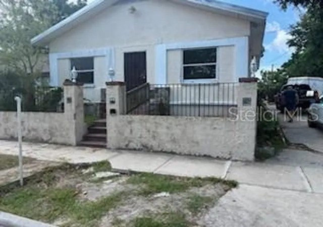 Photo 2 of Single family home for sale at 2405 E 17th Avenue, Tampa, FL 33605 | MLS# G5116061 | Listing updated on 2026-08-14