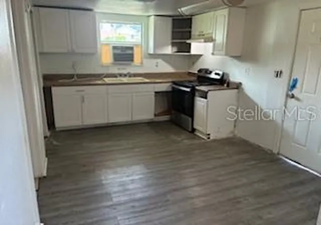 Photo 4 of Single family home for sale at 2405 E 17th Avenue, Tampa, FL 33605 | MLS# G5116061 | Listing updated on 2026-08-14