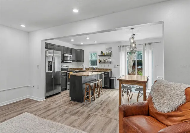 Photo 4 of Townhouse for sale at 3806 Exeter Ln, Lakeland, FL 33810 | MLS# L4964024 | Listing updated on 2026-09-07