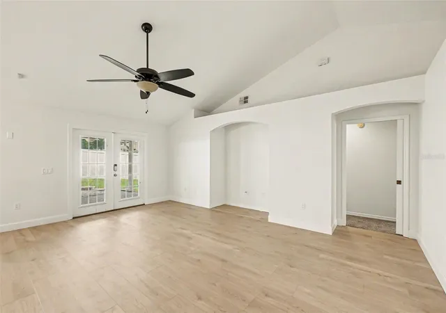 Photo 2 of Sale Pending at 7231 Remington Oaks Dr, Lakeland, FL 33810 | MLS# TB8535897 | Listing updated on 2026-10-07