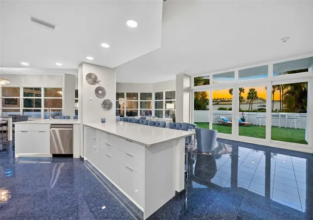 Photo 2 of Condo for sale at 988 Blvd Of The Arts #109, Sarasota, FL 34236 | MLS# A4702078 | Listing updated on 2026-09-22