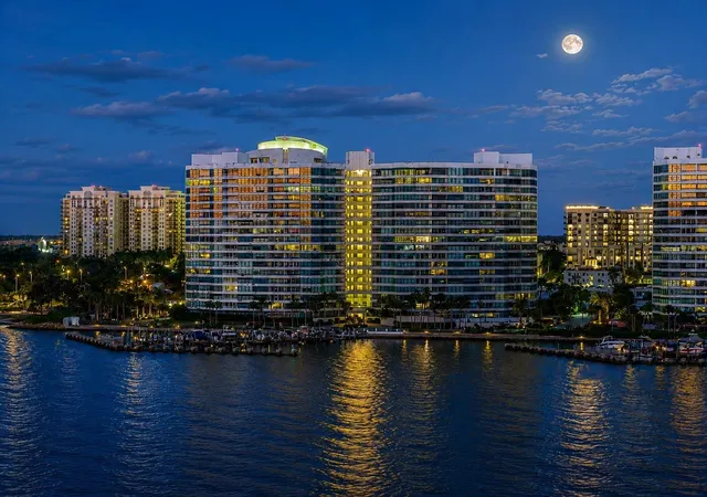 Photo 2 of Condo for sale at 988 Blvd Of The Arts #109, Sarasota, FL 34236 | MLS# A4702078 | Listing updated on 2026-10-07