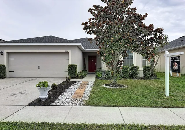 Photo 1 of Single family home for sale at 237 Nova Dr, Davenport, FL 33837 | MLS# S5155020 | Listing updated on 2026-08-20