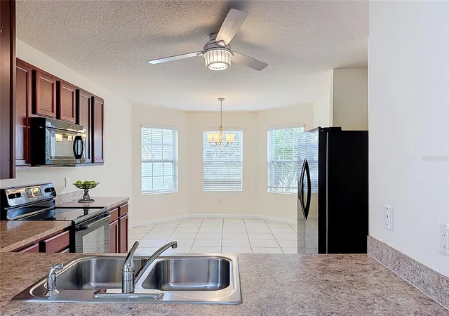 Photo 4 of Single family home for sale at 237 Nova Dr, Davenport, FL 33837 | MLS# S5155020 | Listing updated on 2026-08-20