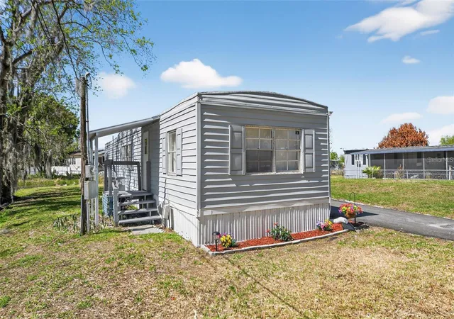 Photo 2 of Manufactured home for sale at 2944 Palm Cir, Haines City, FL 33844 | MLS# S5155021 | Listing updated on 2026-08-05