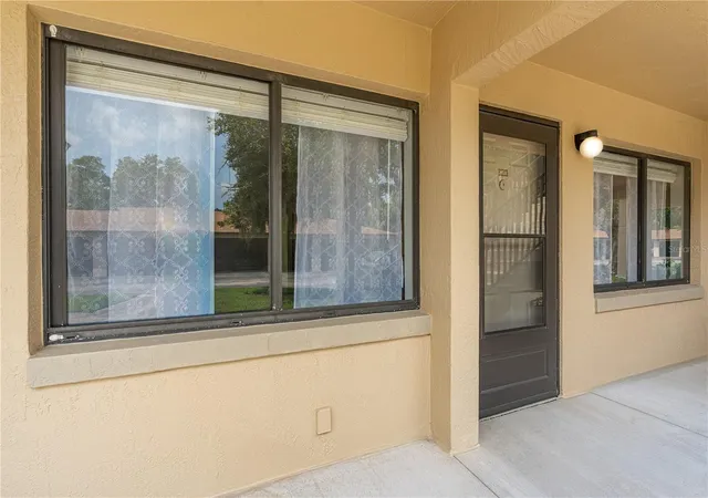 5th image of 1601 Big Tree Rd #803, South Daytona, FL 32119 | MLS# V4950557