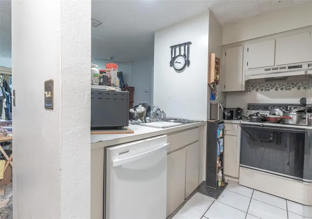 4th image of 6085 Topher Trl, MULBERRY, FL 33860