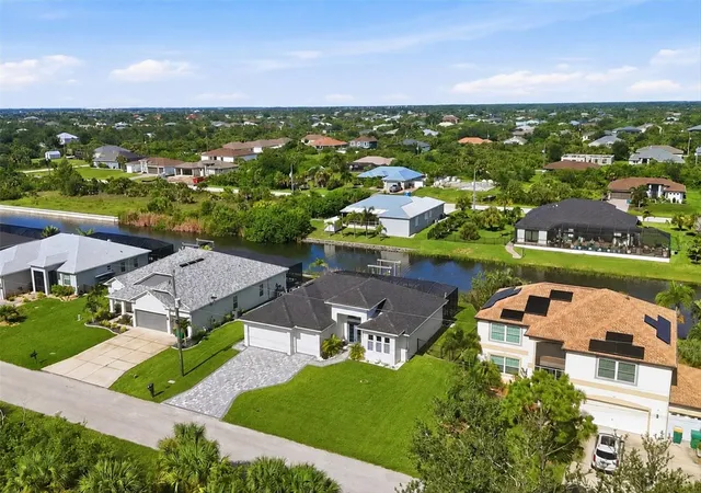 3rd image of 10099 Long Branch St, Port Charlotte, FL 33981 | MLS# D6148301
