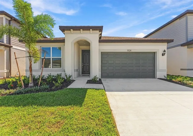 Single family home for sale at 11124 Sycamore Glen Loop, THONOTOSASSA, FL 33592 | MLS# TB8535942