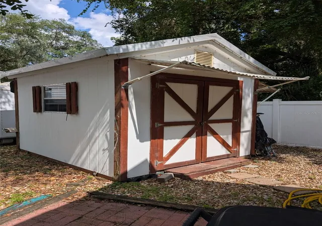 Photo 3 of Manufactured home for sale at 25364 NE 139th Loop, Fort Mc Coy, FL 32134 | MLS# OM729765 | Listing updated on 2026-08-10