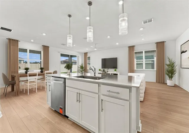 Photo 1 of Single family home for sale at 11125 Sycamore Glen Loop, Thonotosassa, FL 33592 | MLS# TB8535952 | Listing updated on 2026-10-30