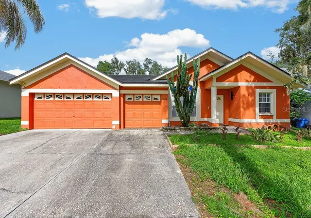 1st image of 4609 Oak River Cir, Valrico, FL 33596 | MLS# TB8535976