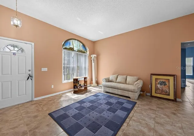 5th image of 4609 Oak River Cir, Valrico, FL 33596 | MLS# TB8535976