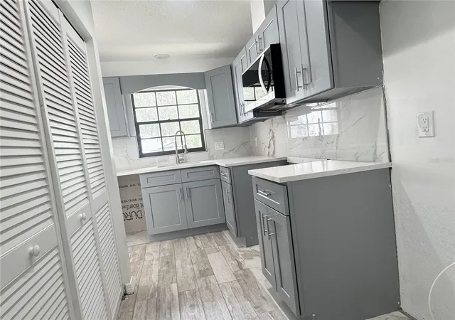 Photo 2 of Townhouse for sale at 2207 Karl St #A, Leesburg, FL 34748 | MLS# O6430846 | Listing updated on 2026-10-02