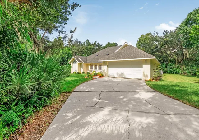 Photo 1 of Single family home for sale at 5812 Nob Hl Blvd, Port Orange, FL 32127 | MLS# V4950561 | Listing updated on 2026-10-11