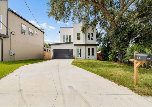 1st image of 1515 E 27th Ave, Tampa, FL 33605 | MLS# TB8535988