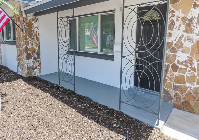 Photo 2 of Sale Pending at 4594 17th Avenue N, Saint Petersburg, FL 33713 | MLS# TB8535990 | Listing updated on 2026-08-29