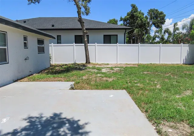 Photo 4 of Sale Pending at 4594 17th Avenue N, Saint Petersburg, FL 33713 | MLS# TB8535990 | Listing updated on 2026-08-29