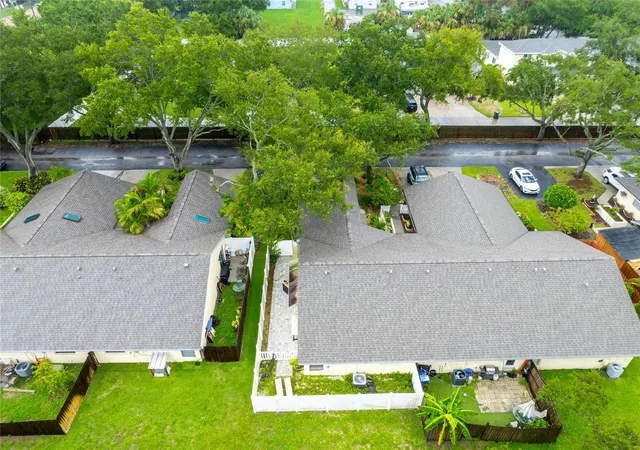 2nd image of 1944 Elaine Dr, CLEARWATER, FL 33760