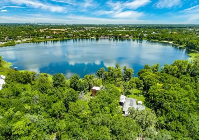 Photo 4 of Single family home for sale at 3807 S Semoran Blvd, Orlando, FL 32822 | MLS# S5155036 | Listing updated on 2026-10-26