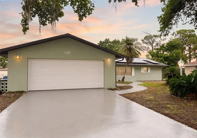 Single family home for sale at 4401 Maderia Ave, SEBRING, FL 33872 | MLS# O6430854