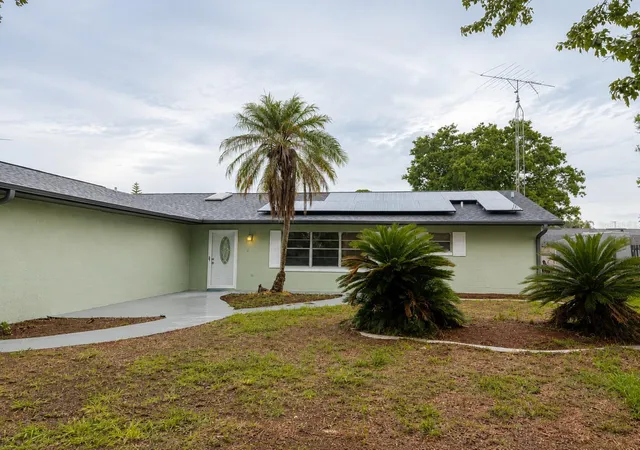 3rd image of 4401 Maderia Ave, Sebring, FL 33872 | MLS# O6430854