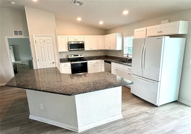 5th image of 11034 Carnegie Ave, Englewood, FL 34224 | MLS# C7529222