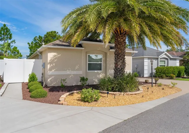 Photo 3 of House for sale at 16844 SE 91st Phillips Ct, The Villages, FL 32162 | MLS# G5116076 | Listing updated on 2026-09-24