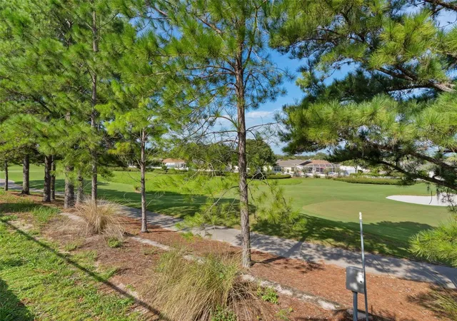 Photo 4 of House for sale at 16844 SE 91st Phillips Ct, The Villages, FL 32162 | MLS# G5116076 | Listing updated on 2026-09-24