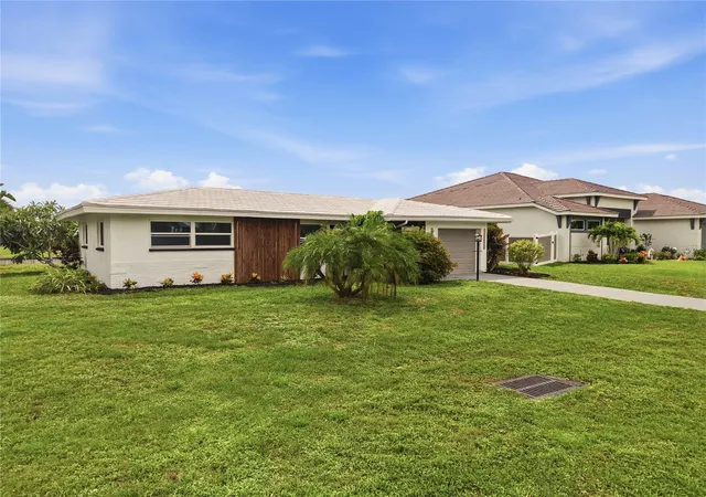 2nd image of 3106 Se 18th Pl, Cape Coral, FL 33904 | MLS# TB8536010