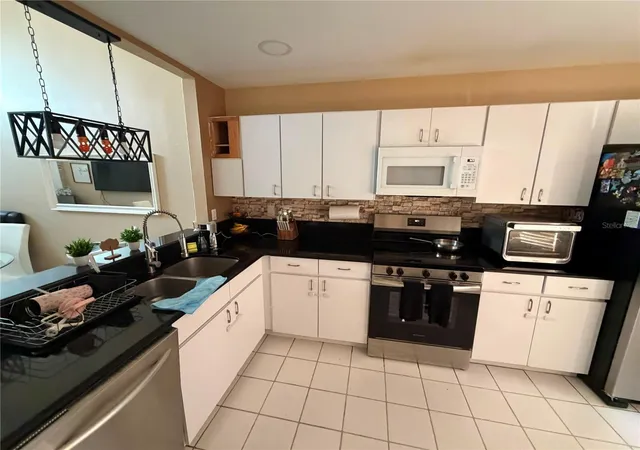 4th image of 7380 Pinewalk Dr S #37-8, Margate, FL 33063 | MLS# O6430873