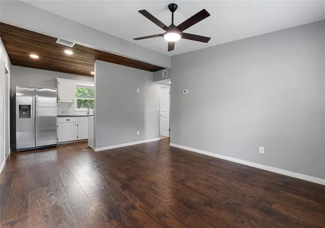 3rd image of 460 E 3Rd St, Chuluota, FL 32766 | MLS# O6430876