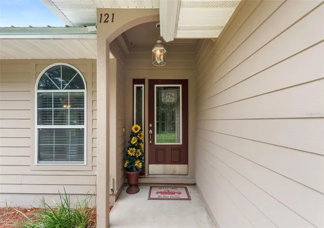 Photo 3 of Sale Pending at 121 Geck Rd, Palatka, FL 32177 | MLS# GC542497 | Listing updated on 2026-08-25