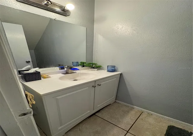 Photo 4 of Condo for sale at 4003 Woodfern Dr #C2, Orlando, FL 32839 | MLS# O6430881 | Listing updated on 2026-08-26