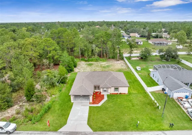 Photo 2 of Single family home for sale at 11277 Fool Duck Ave, WEEKI WACHEE, FL 34613 | MLS# TB8536017 | Listing updated on 2026-10-07