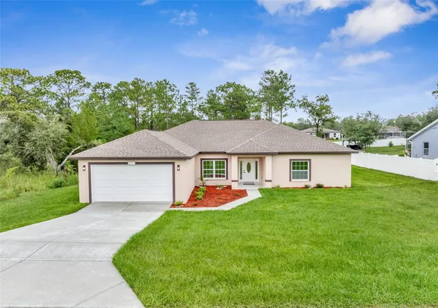 Photo 4 of Single family home for sale at 11277 Fool Duck Ave, Weeki Wachee, FL 34613 | MLS# TB8536017 | Listing updated on 2026-10-07