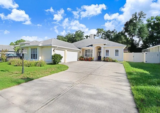 Photo 2 of Single family home for sale at 3029 Minuteman Ln, Brandon, FL 33511 | MLS# TB8536018 | Listing updated on 2026-10-20