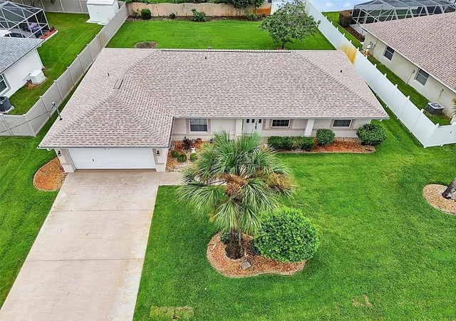 Photo 2 of Single family home for sale at 6 Wilmont Pl, Palm Coast, FL 32164 | MLS# FC320458 | Listing updated on 2026-09-14