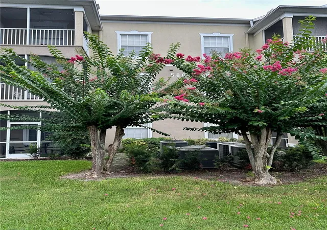 3rd image of 580 Brantley Terrace Wy #302, Altamonte Springs, FL 32714 | MLS# S5155052