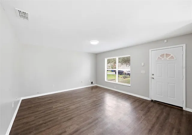 Photo 3 of Single family home for sale at 2214 E 19th Avenue, Tampa, FL 33605 | MLS# TB8536029 | Listing updated on 2026-09-29