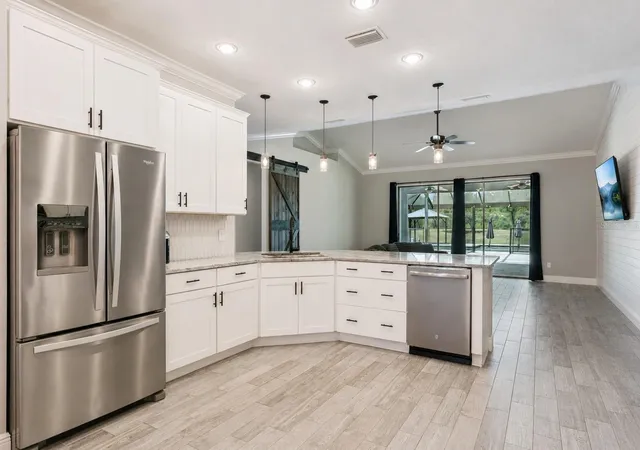 Photo 3 of Single family home for sale at 18145 Great Blue Heron Dr, Groveland, FL 34736 | MLS# G5116078 | Listing updated on 2026-10-08