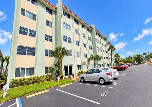 Photo 1 of Condo for sale at 801 83rd Avenue N #114, Saint Petersburg, FL 33702 | MLS# W7888277 | Listing updated on 2026-09-07