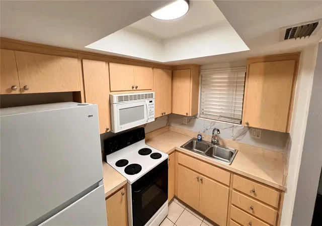 Photo 5 of Condo for sale at 801 83rd Avenue N #114, Saint Petersburg, FL 33702 | MLS# W7888277 | Listing updated on 2026-09-07