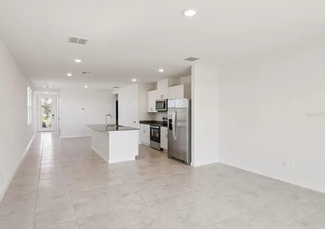 Photo 3 of Single family home for sale at 729 Impala Rd, Lake Alfred, FL 33850 | MLS# TB8536038 | Listing updated on 2026-10-07
