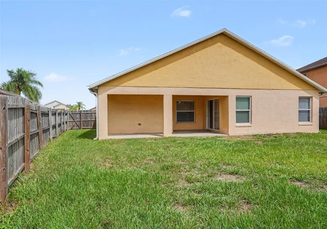 Photo 15 of Single family home for sale at 414 Spice Ct, Kissimmee, FL 34758 | MLS# O6430908 | Listing updated on 2026-08-11